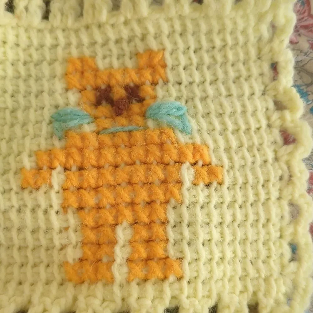 Vintage granny square‎ kids handknitted blanket